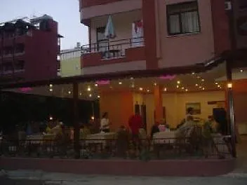 Aparthotel Saray